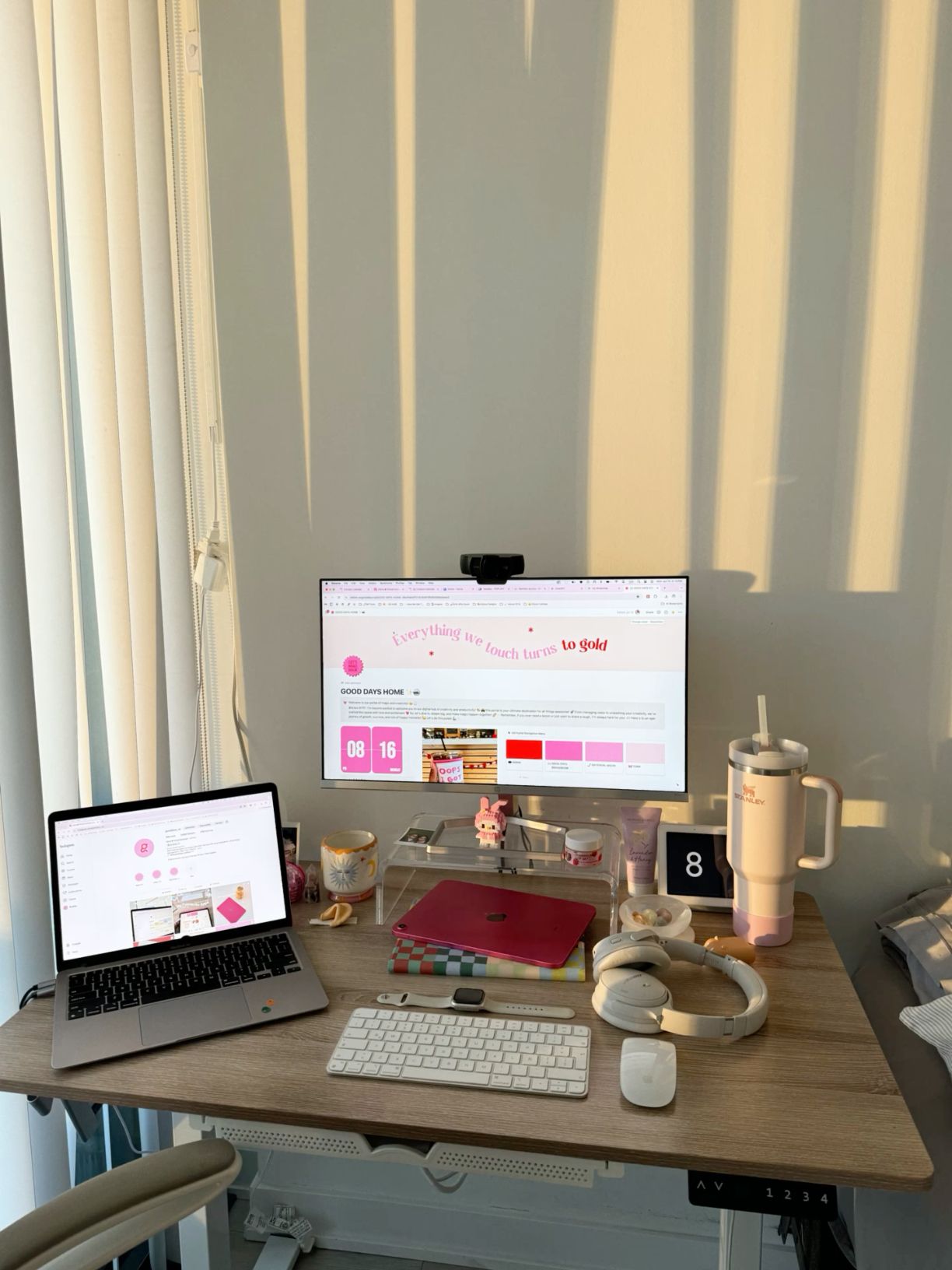 Work from home ✨💗